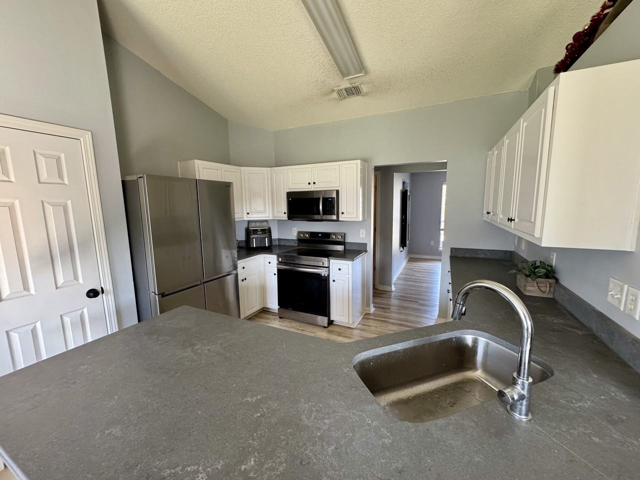 10033 Parker Lake Cir #NA - Photo 6 of 10