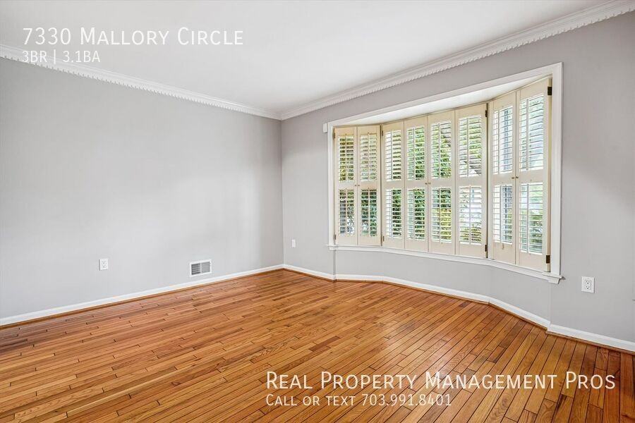 7330 Mallory Cir - Photo 3 of 31