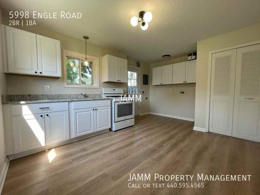 5998 Engle Rd - Photo 3 of 11