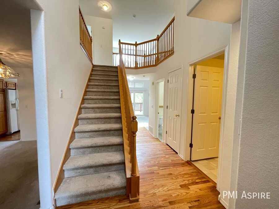 1348 Indian Paintbrush Ln - Photo 2 of 29