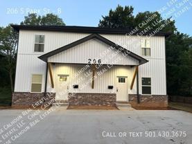 206 S Park St #B - Photo 1 of 1