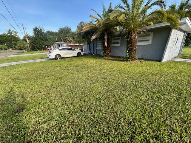 1014 La Marche Dr - Photo 3 of 27