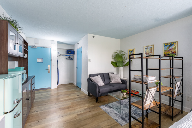 3501 Inverrary Blvd - Photo 3 of 19