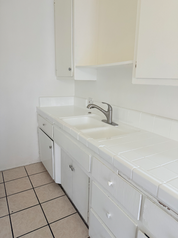 11820 Hart St #5 - Photo 4 of 7