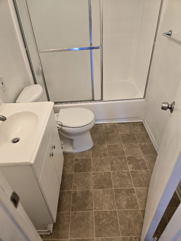 11820 Hart St #5 - Photo 5 of 7