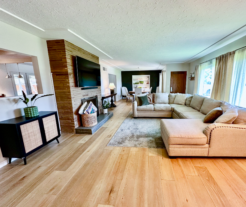 136 W Colonial Dr - Photo 3 of 15