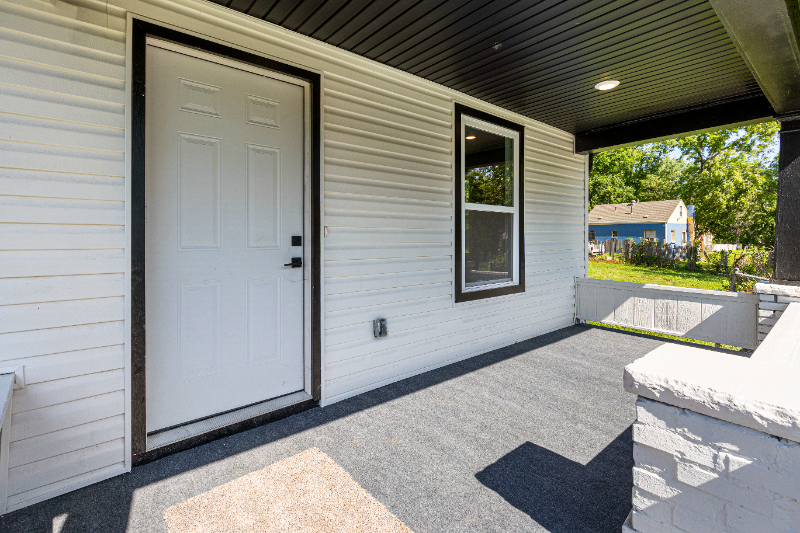 2108 College Ave - Photo 3 of 20