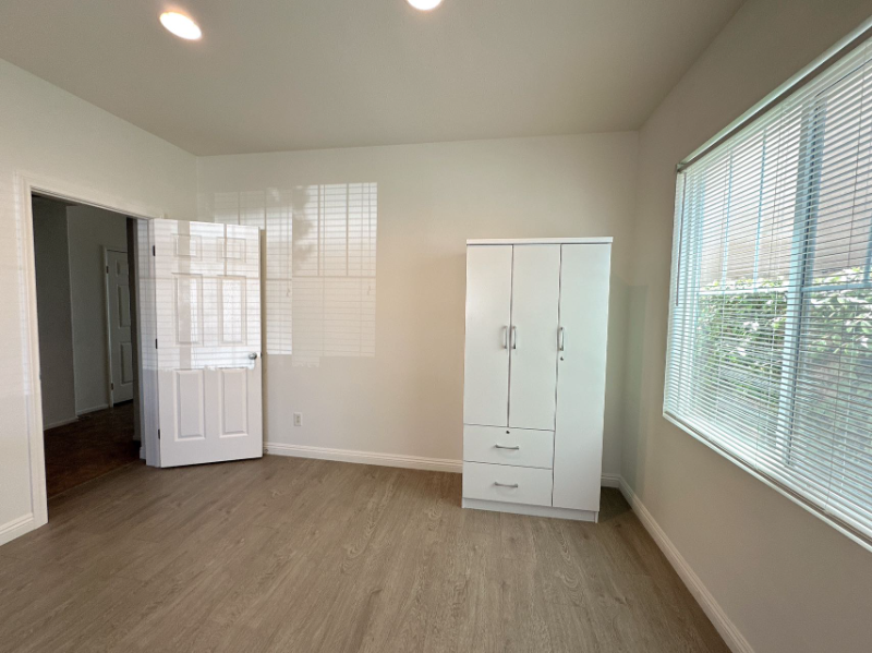 13703 Turf Paradise St - Photo 5 of 9