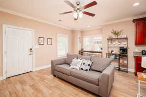 featured image of 921 Muirfield Dr #921