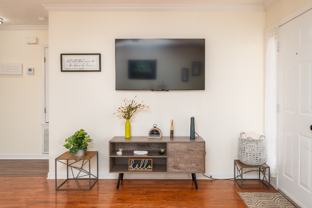 1064 N Montgomery St - Photo 1 of 1