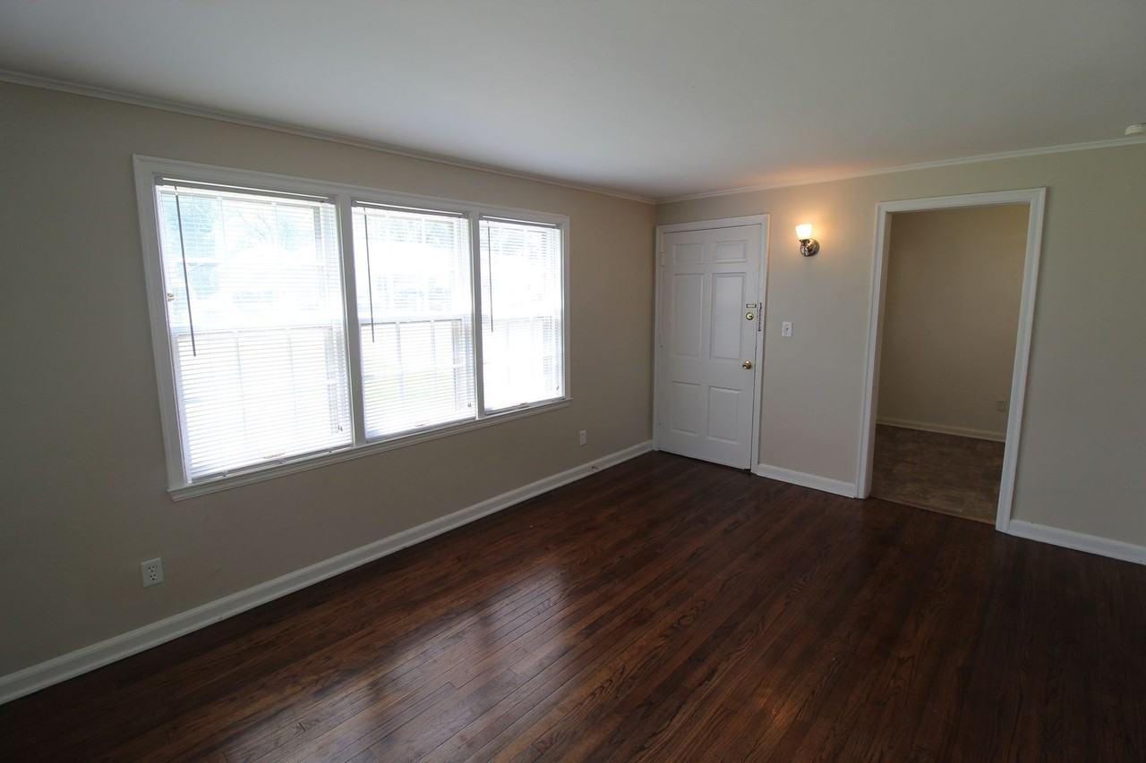 506 E Glendale St - Photo 2 of 9