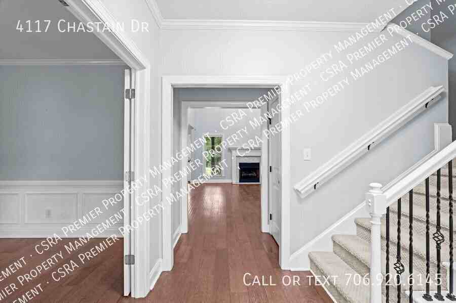 4117 Chastain Dr - Photo 3 of 38