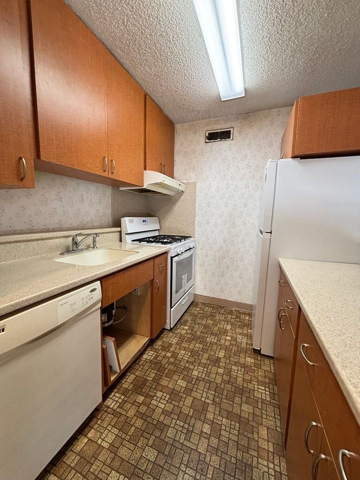 910 Ahana St #1107 - Photo 3 of 16