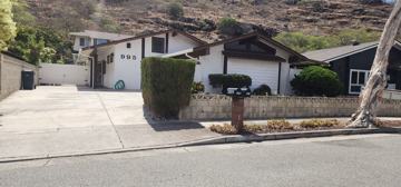 featured image of 995 Kalapaki St