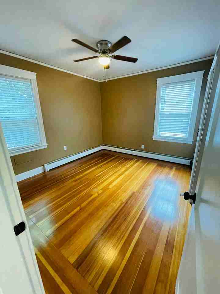 76 Pembroke Avenue, Unit 2 - Photo 3 of 11