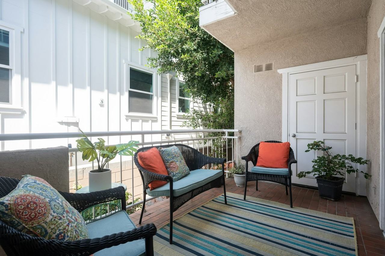 2006 Aviation Way, Unit 5 - Photo 6 of 29