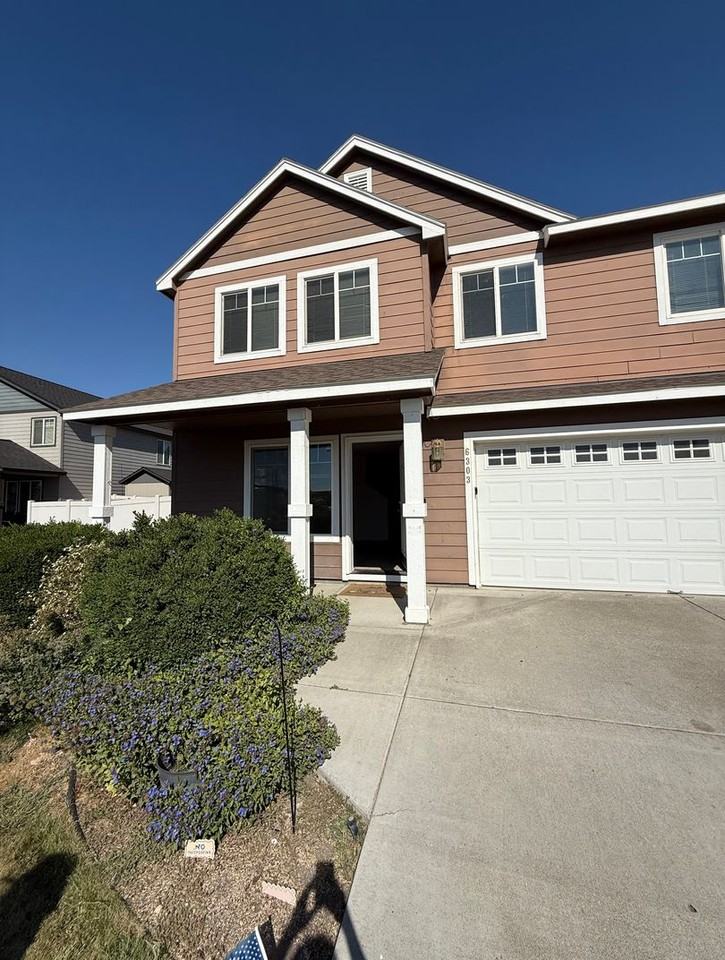 6303 Klickitat Ln - Photo 2 of 28