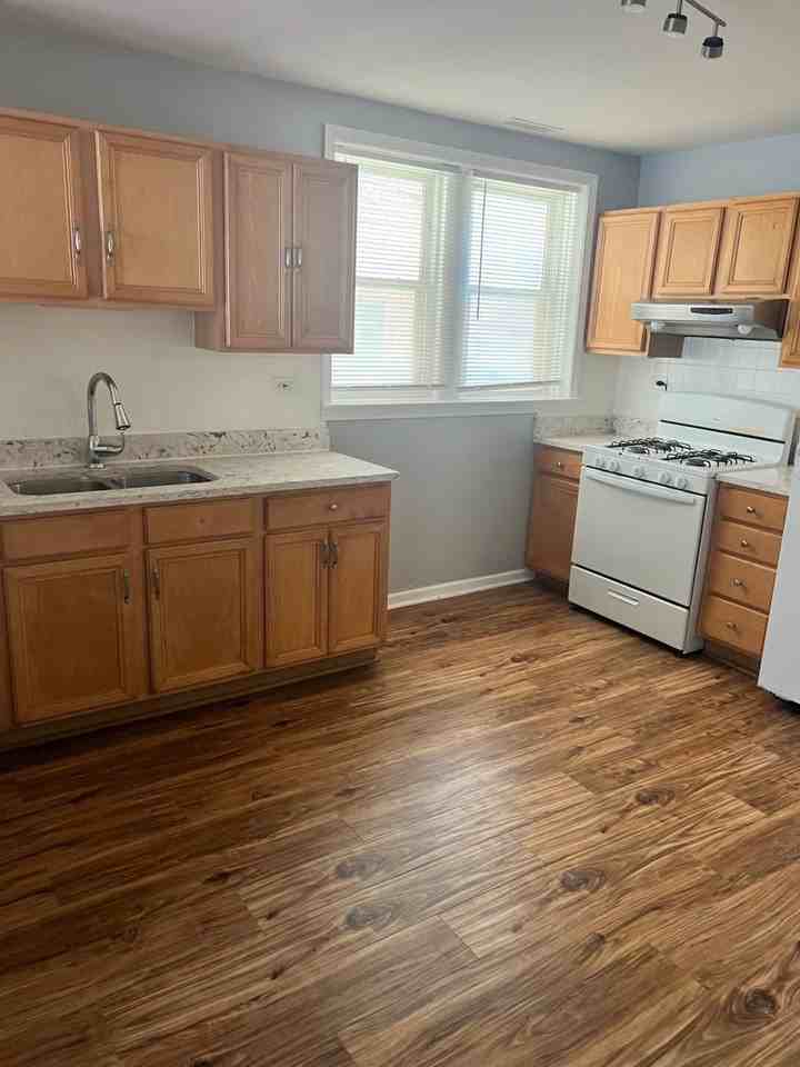 5650 West 63rd Place, Unit Garden - Photo 7 of 9