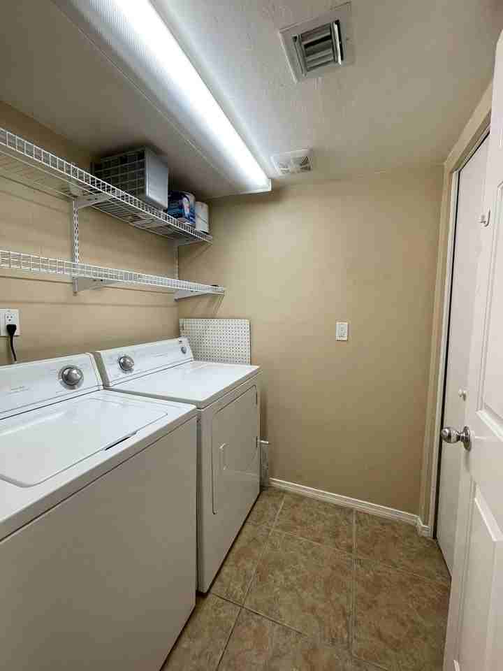 3213 E 2nd St - Photo 6 of 13