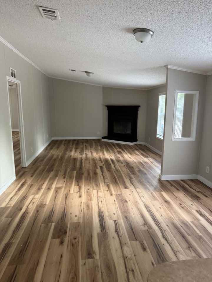 5585 Highway 393 - Photo 2 of 20