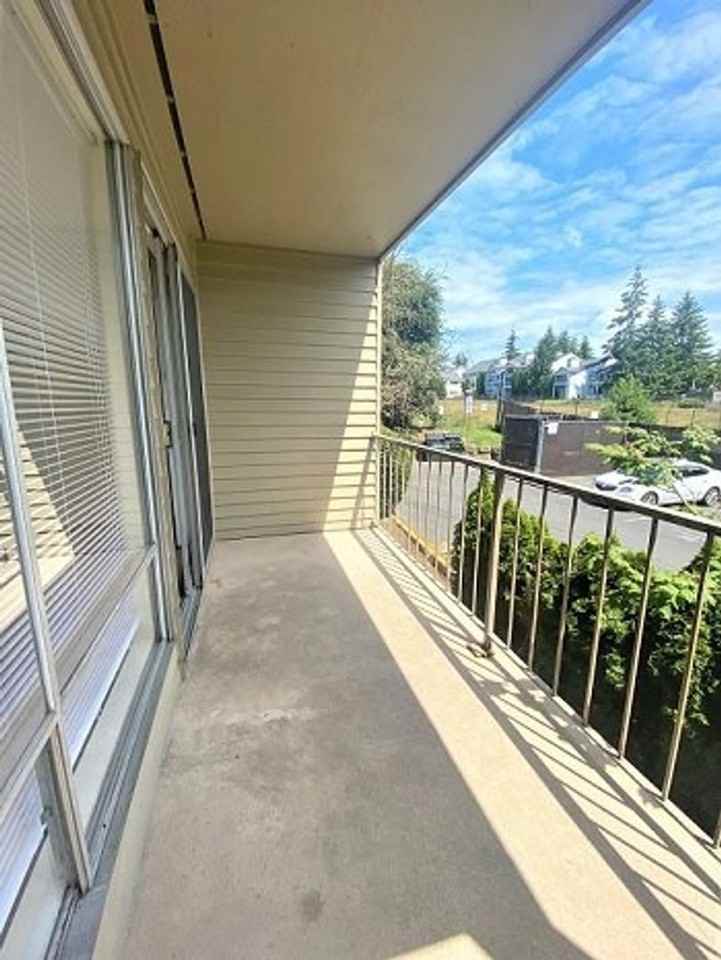 Sou'Wester Apartments - Photo 6 of 12
