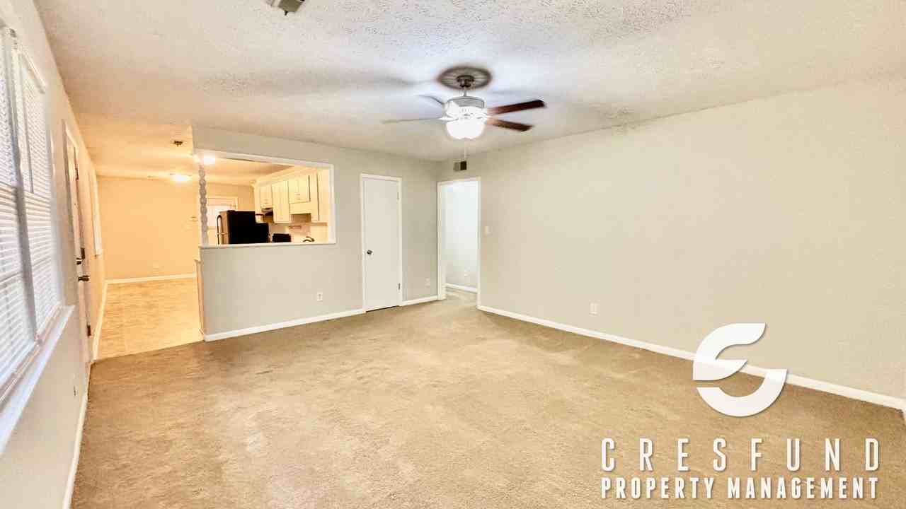 6204 - Photo 2 of 12
