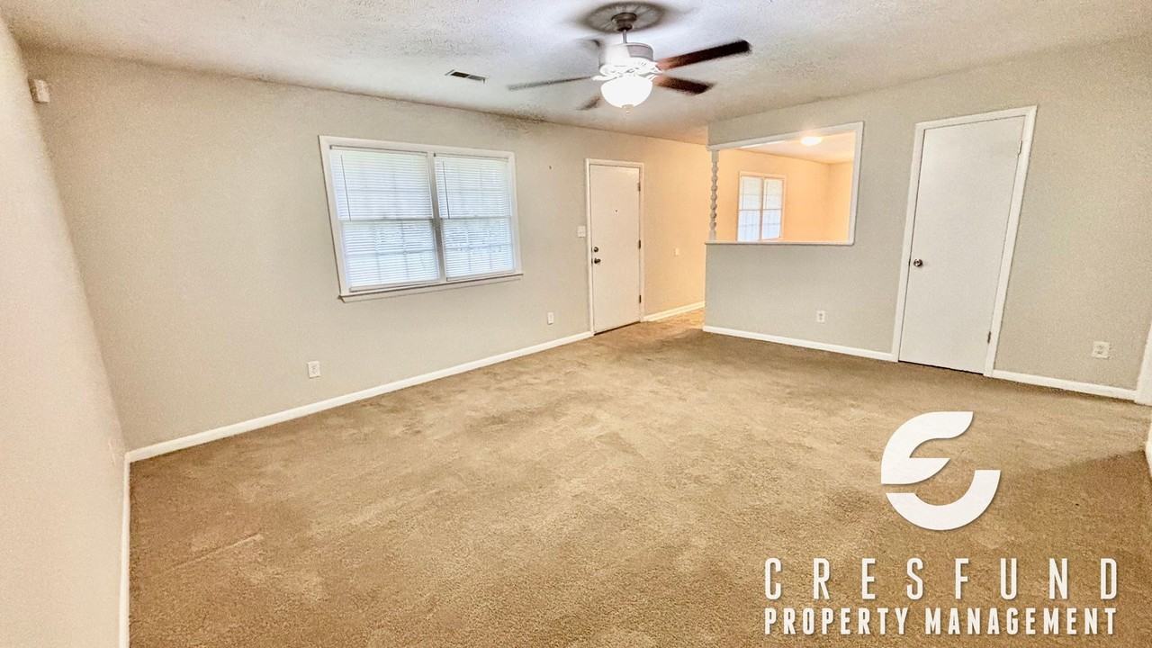 6204 - Photo 3 of 12