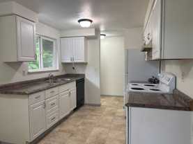 Two bedroom one bath in Lacey - Photo 1 of 1