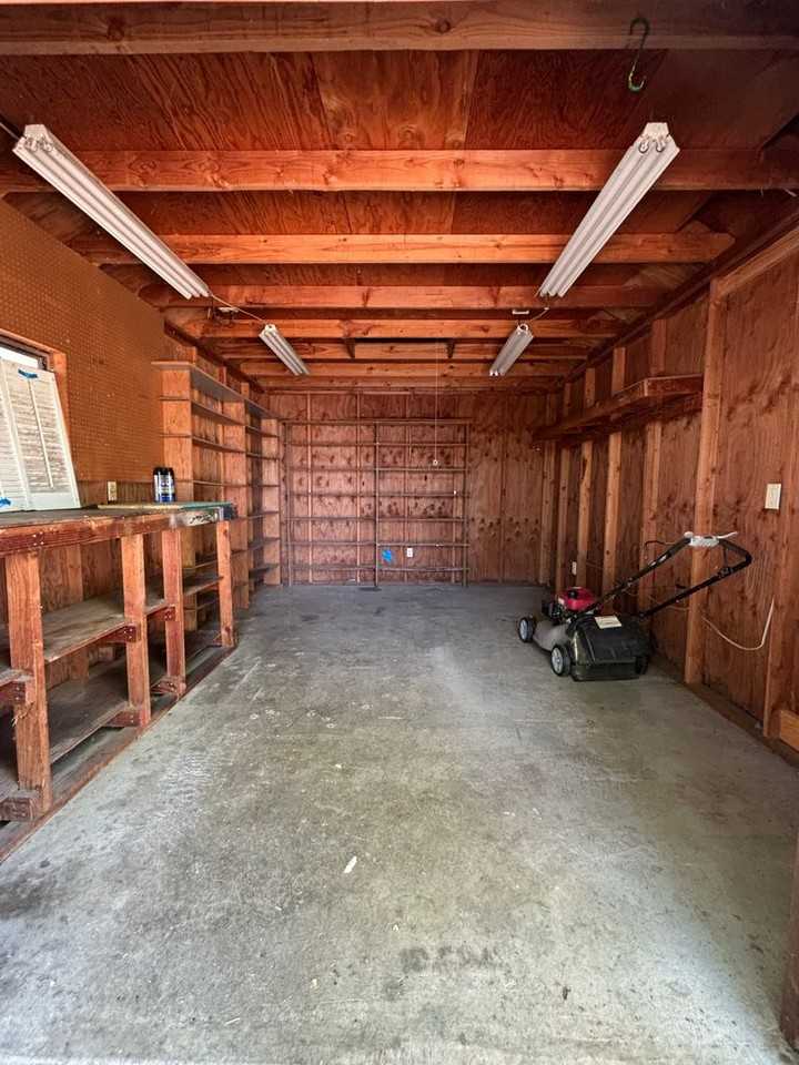 34715 Riverside Dr Sw - Photo 5 of 17