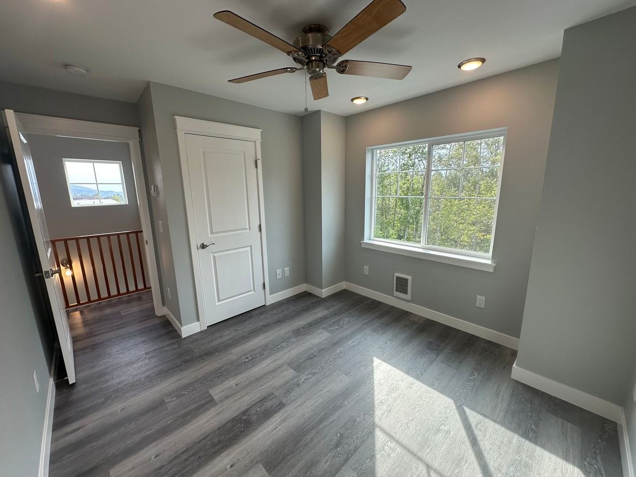3501 Sussex Dr - Photo 2 of 14
