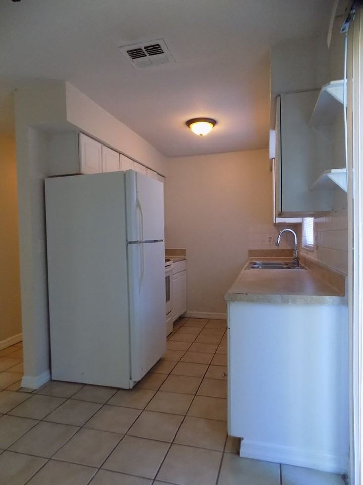 1270 Harrison Street - Photo 4 of 8