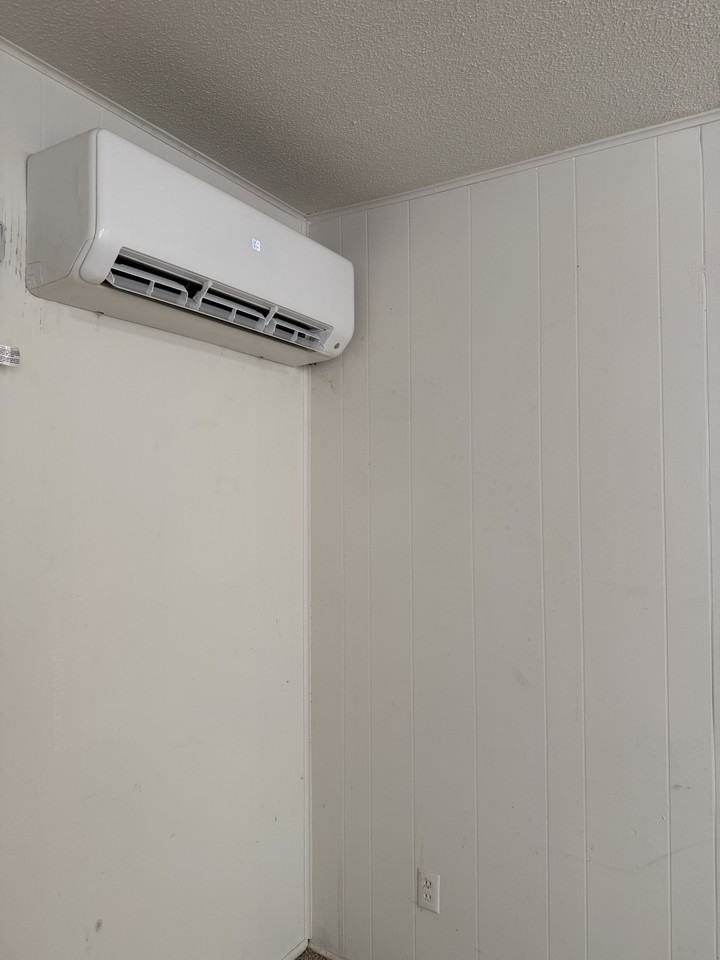 708 North Lincoln Street - Photo 6 of 12