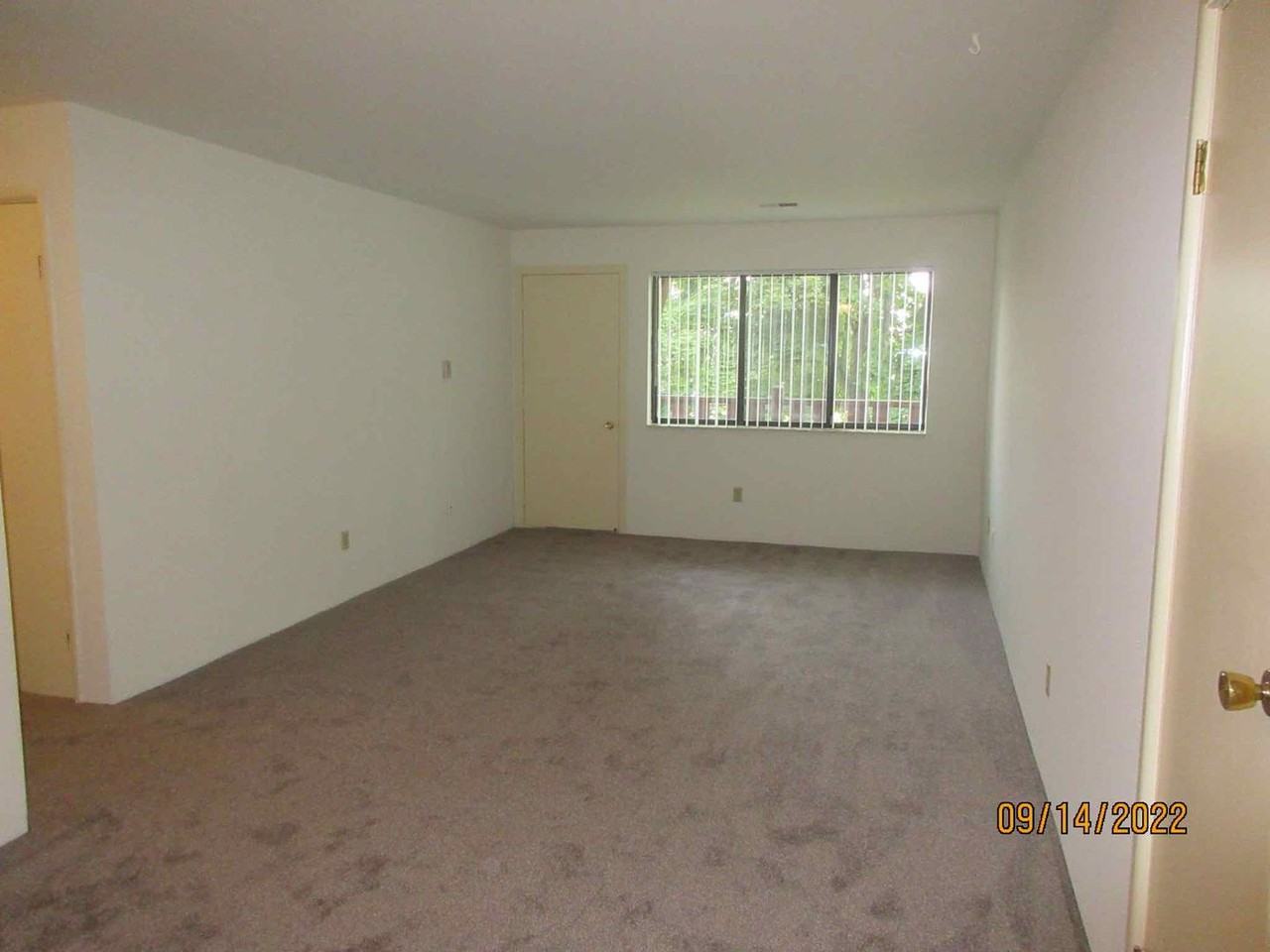 N111W15782 Vienna Ct #15 - Photo 5 of 14