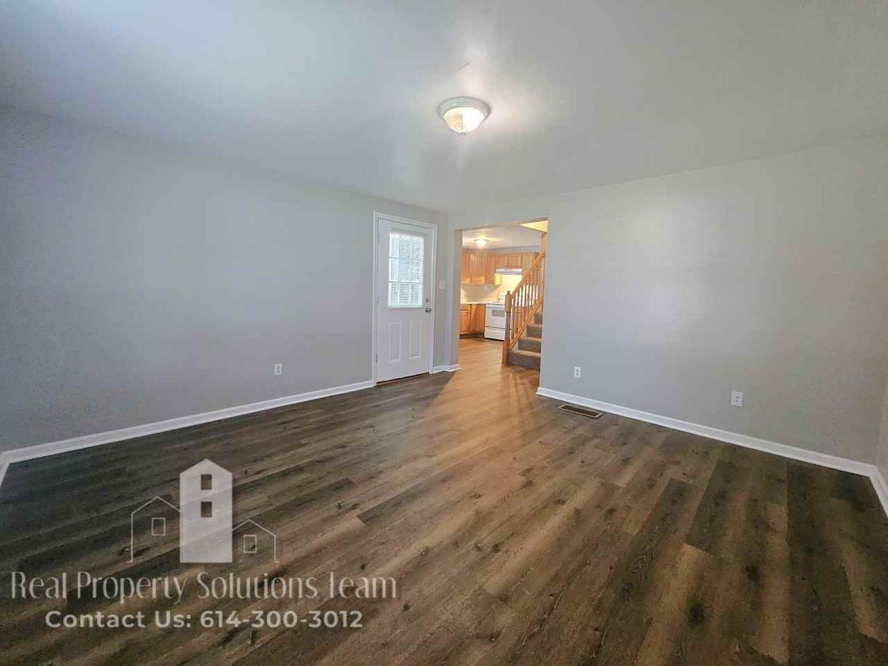 701 Kenny Lane North - Photo 3 of 9