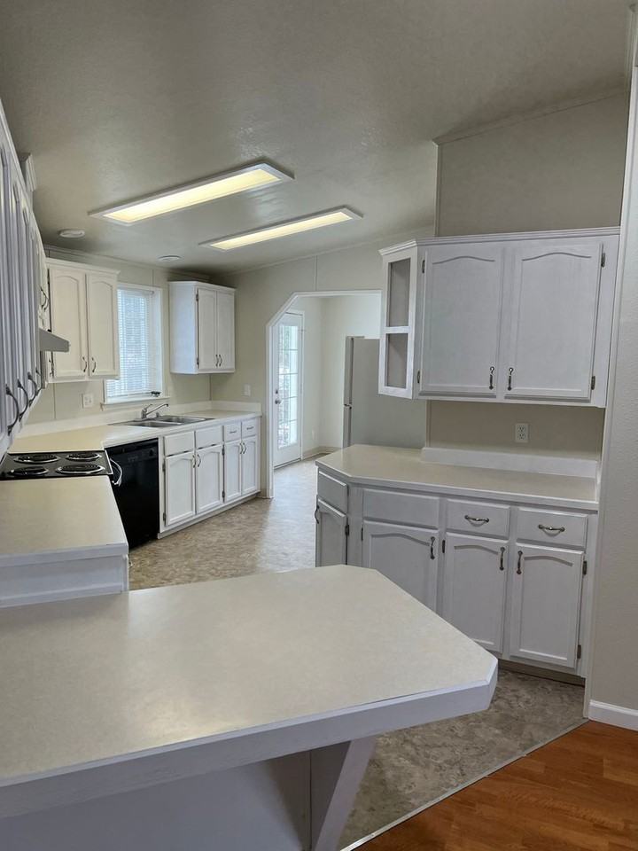 3253 W Hills Rd #B - Photo 7 of 26