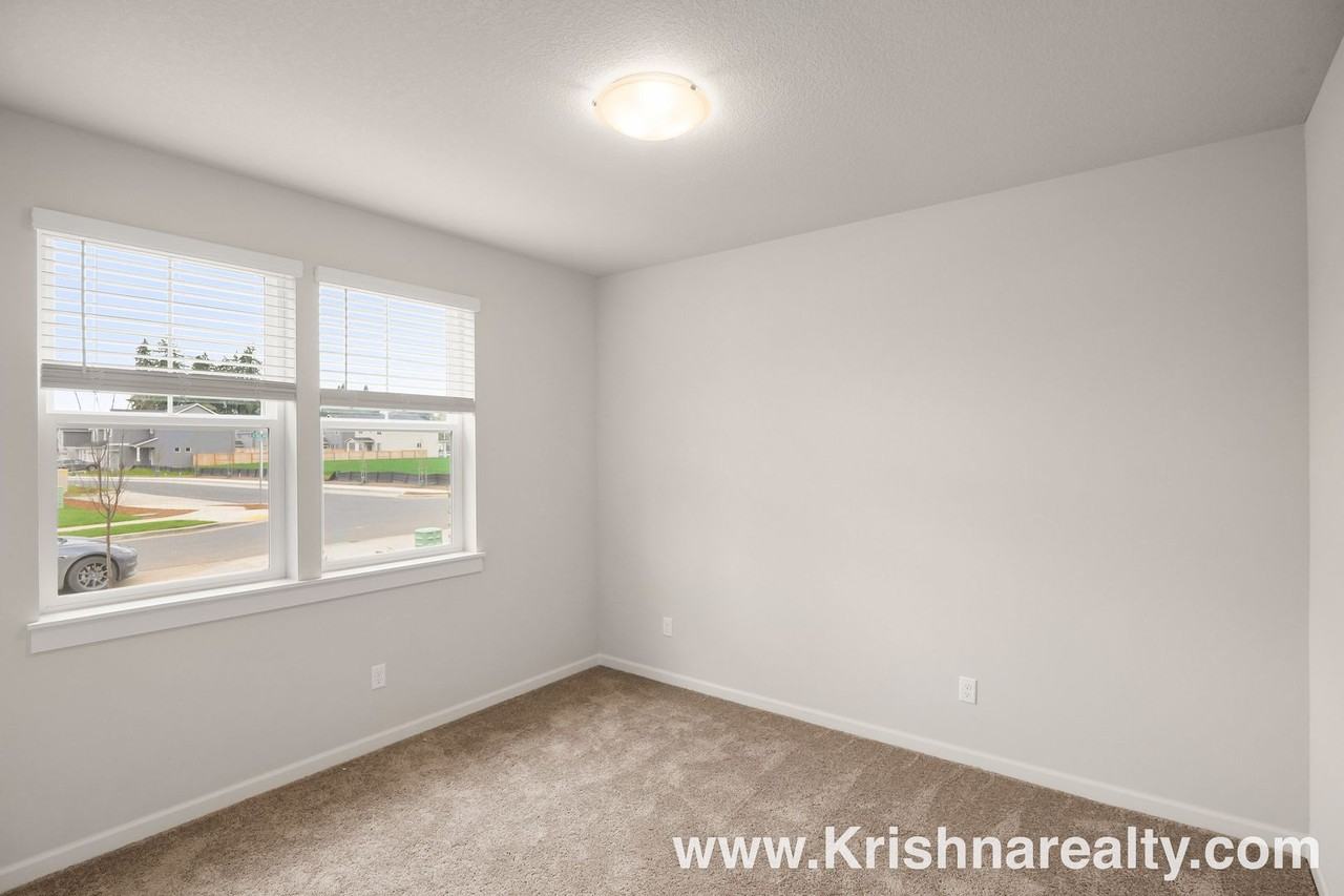 1004 S 31st Ave - Photo 3 of 25