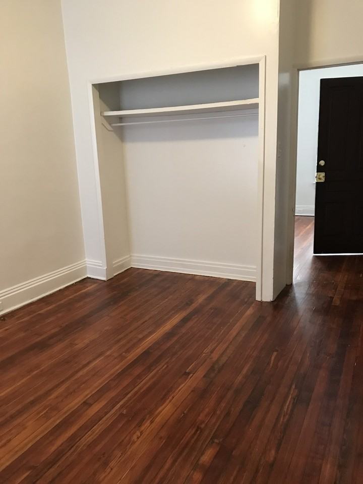 651 W Princess St #1 - Photo 7 of 7