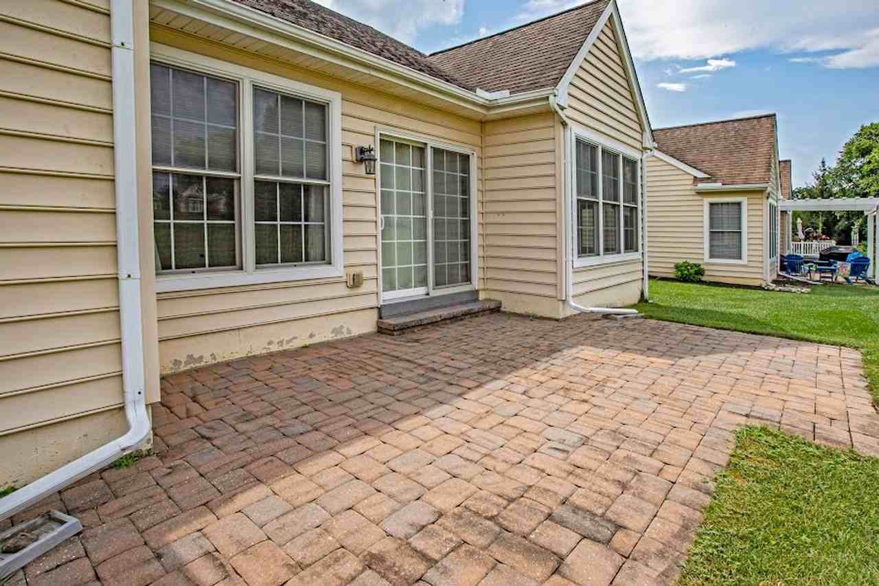 113 Hollins Rd - Photo 2 of 23