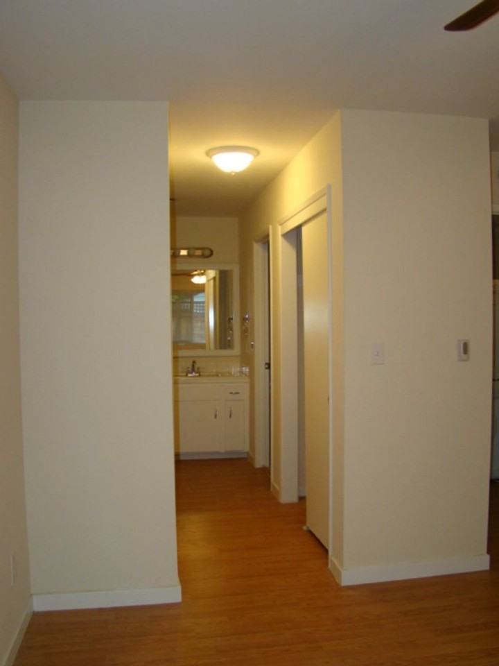 Millich Dr - Photo 6 of 8
