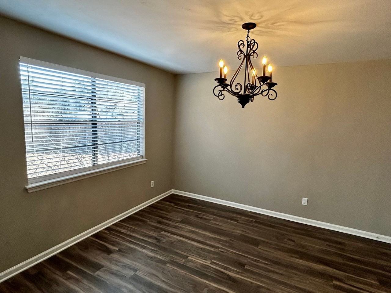 235 Cavalier Dr - Photo 3 of 15