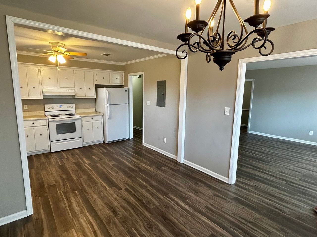 235 Cavalier Dr - Photo 5 of 15