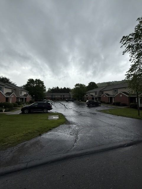 231 Camp Street - Photo 6 of 8