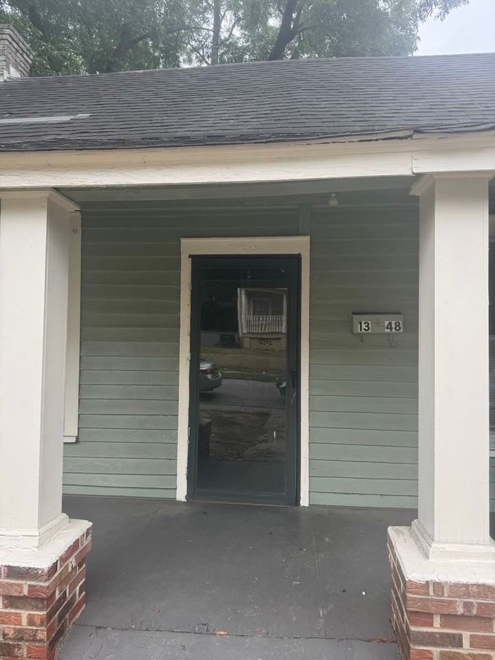 1348 Glover St - Photo 2 of 15