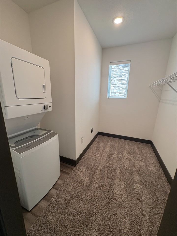 GreenBerry - Photo 7 of 50