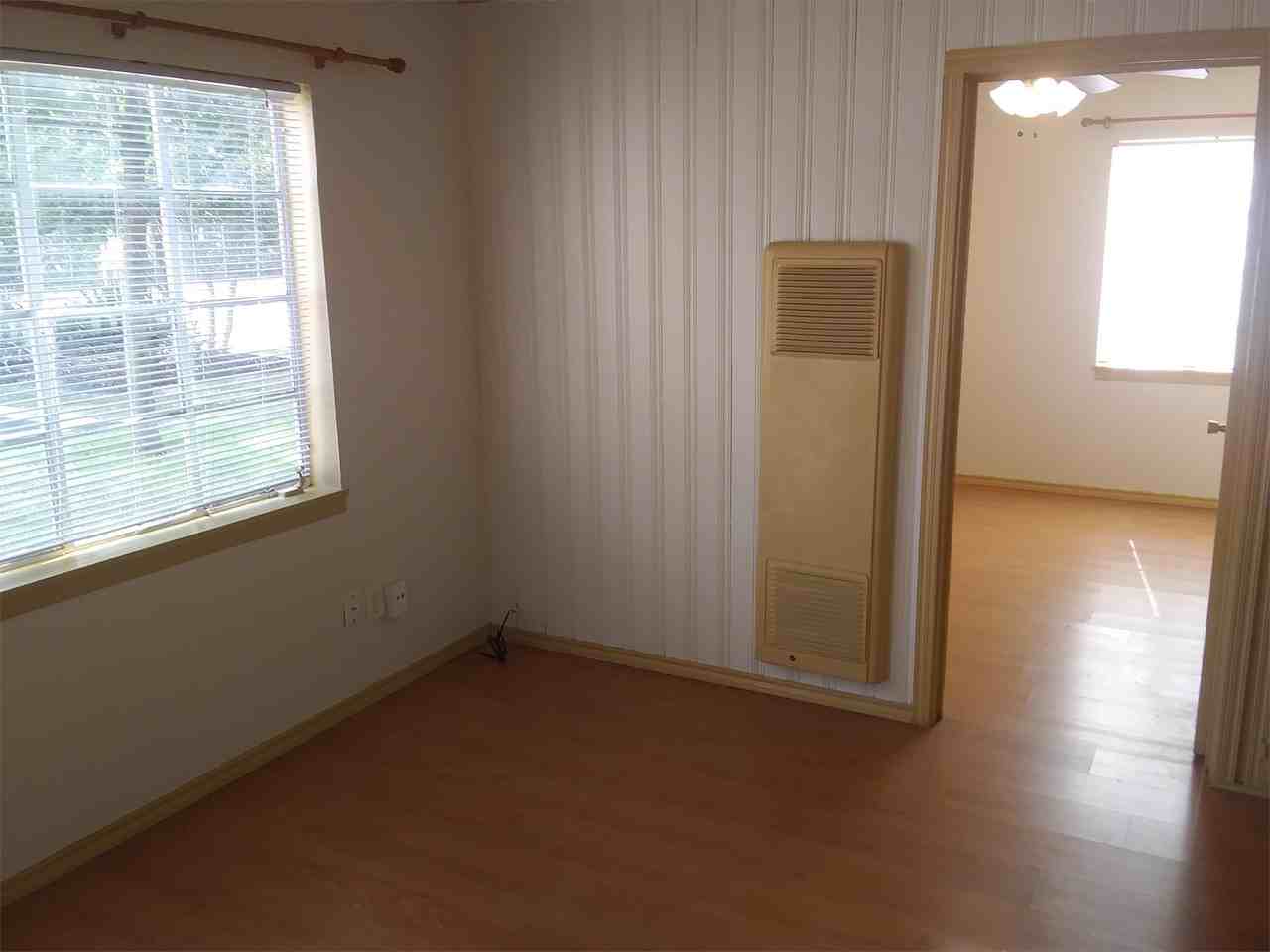 801 Eleanor Ave - Photo 2 of 14