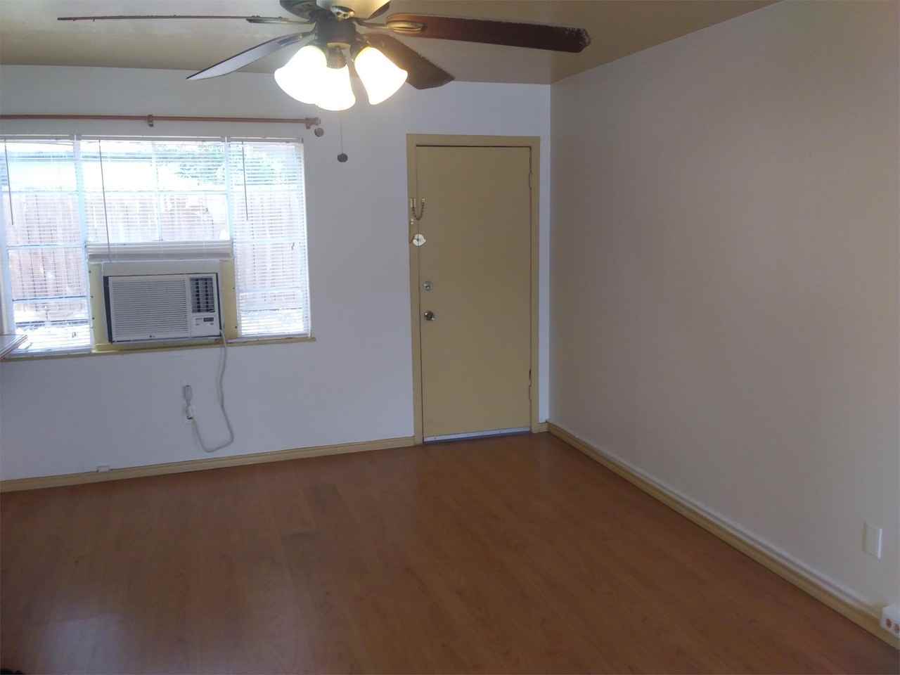 801 Eleanor Ave - Photo 3 of 14