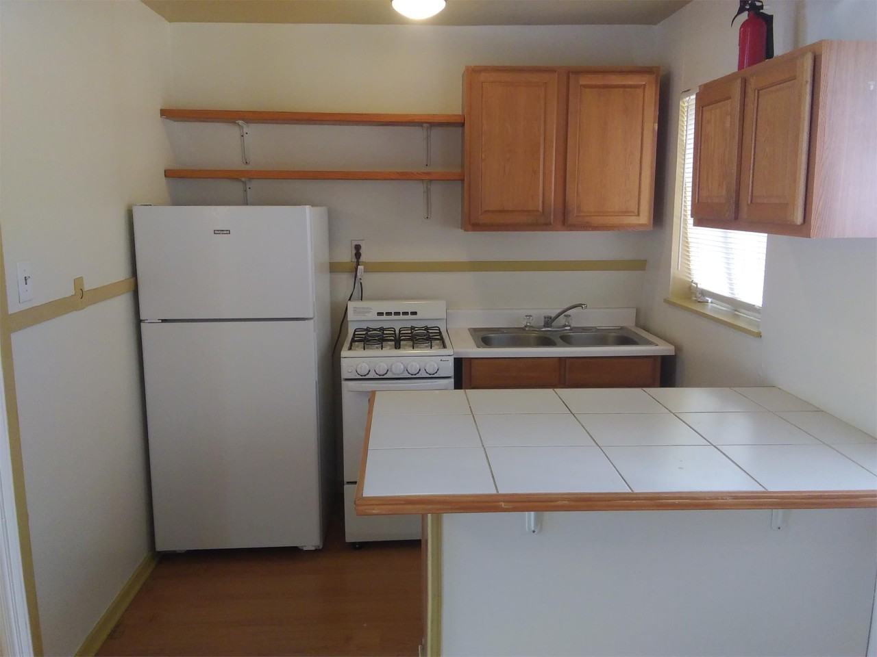 801 Eleanor Ave - Photo 6 of 14