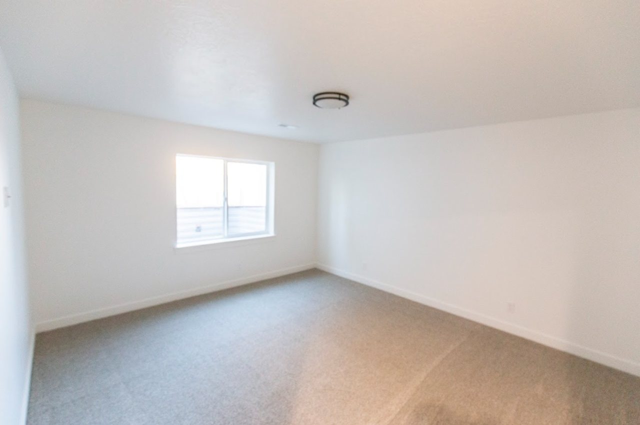 1062 N Highpass Dr - Photo 6 of 11