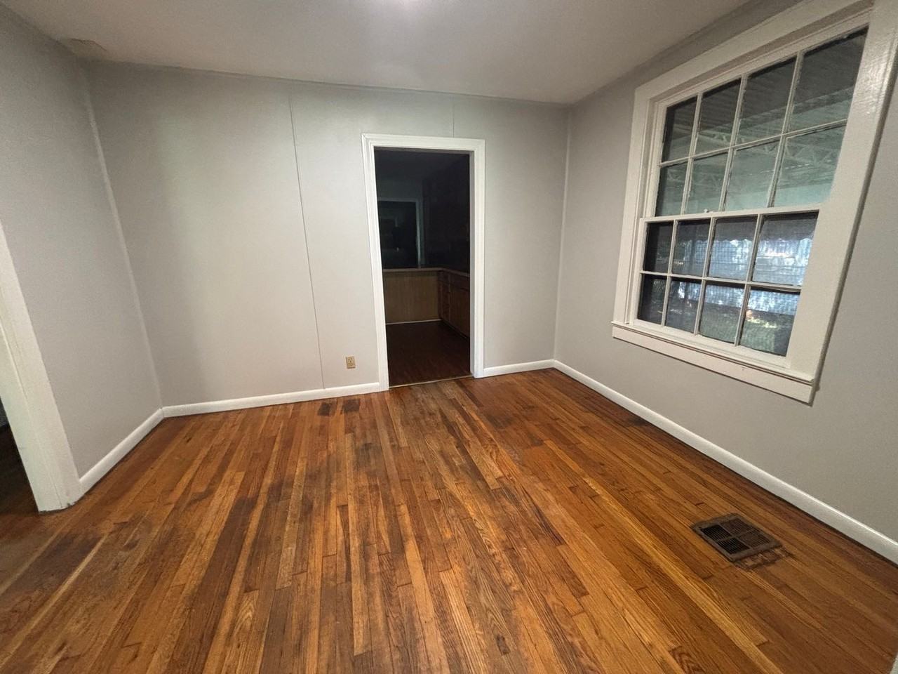 2807 Morningside Dr - Photo 5 of 14