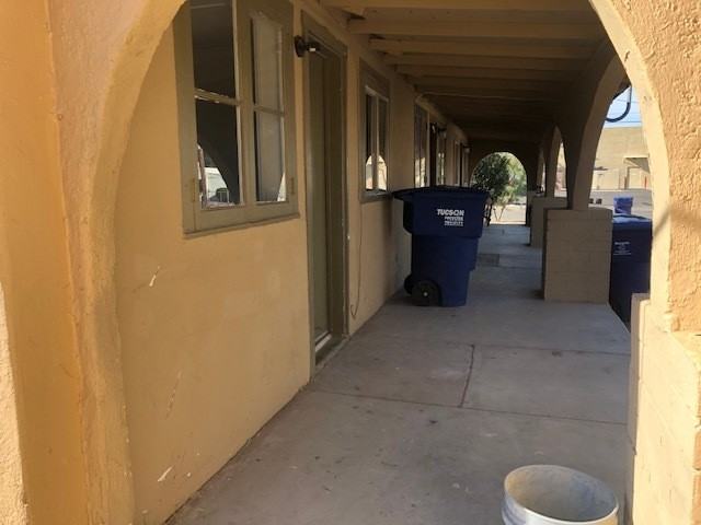 T: S Clark 3757 - Photo 2 of 12